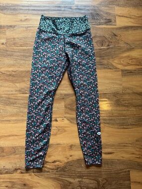Nikes dri fit leggings size small